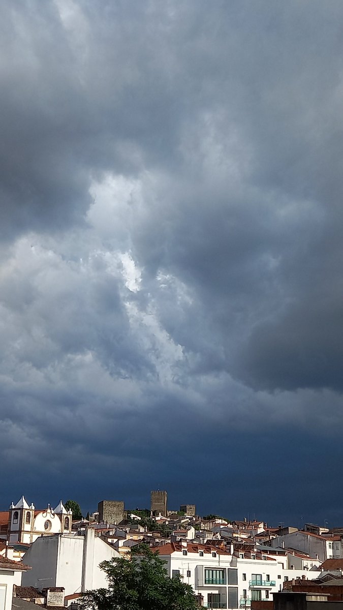 PTGStorm's tweet image. #portalegre #TROVOADA ☝️👌 grande céu!!!! 19 hrs. @alfredomgraca95 @MeteoredES @MeteoTrasMontPT @severeweatherEU @ipma_pt @ecazatormentas @ExtremAtmosfera @jjbatista3