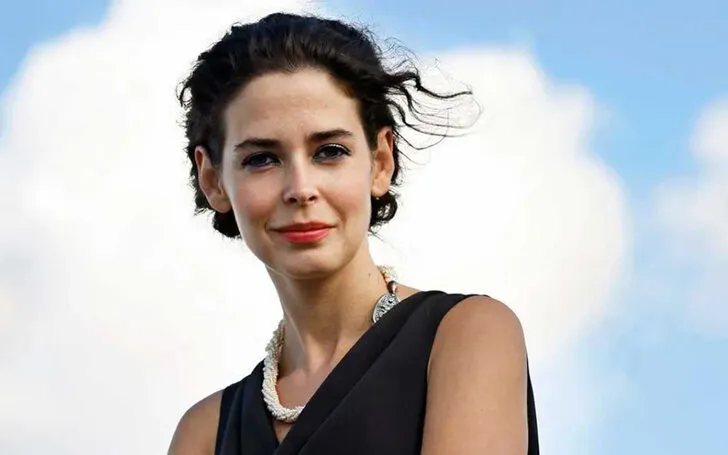 ⭐️Pelin Batu: "Faşist liderler ekonomik krizde mültecileri hedef gösteriyorlar ve 'onlar yüzünden bu hale geldi' diyorlar."
<a href="/pelinbatutr/">Pelin Batu</a> 
Pelin Hanım ekonominin bu halde olmasında sığınmacıların nasıl bir payı olduğunu anlayacak zekaya ve donanıma sahipsiniz.