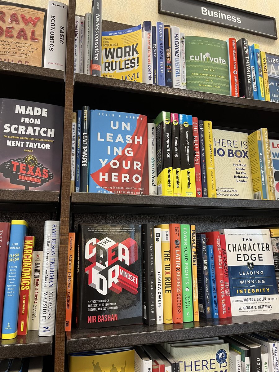 Nir_Bashan's tweet photo. Made a quick stop at Barnes and Noble checkout my book.
If your looking for a good summer read and wanting to become more creative and innovative -- stop at Barnes and Noble to get your copy!
#thecreatormindset #creativity #innovation #book #author #barnesandnoble https://t.co/Nw4WLEKL99