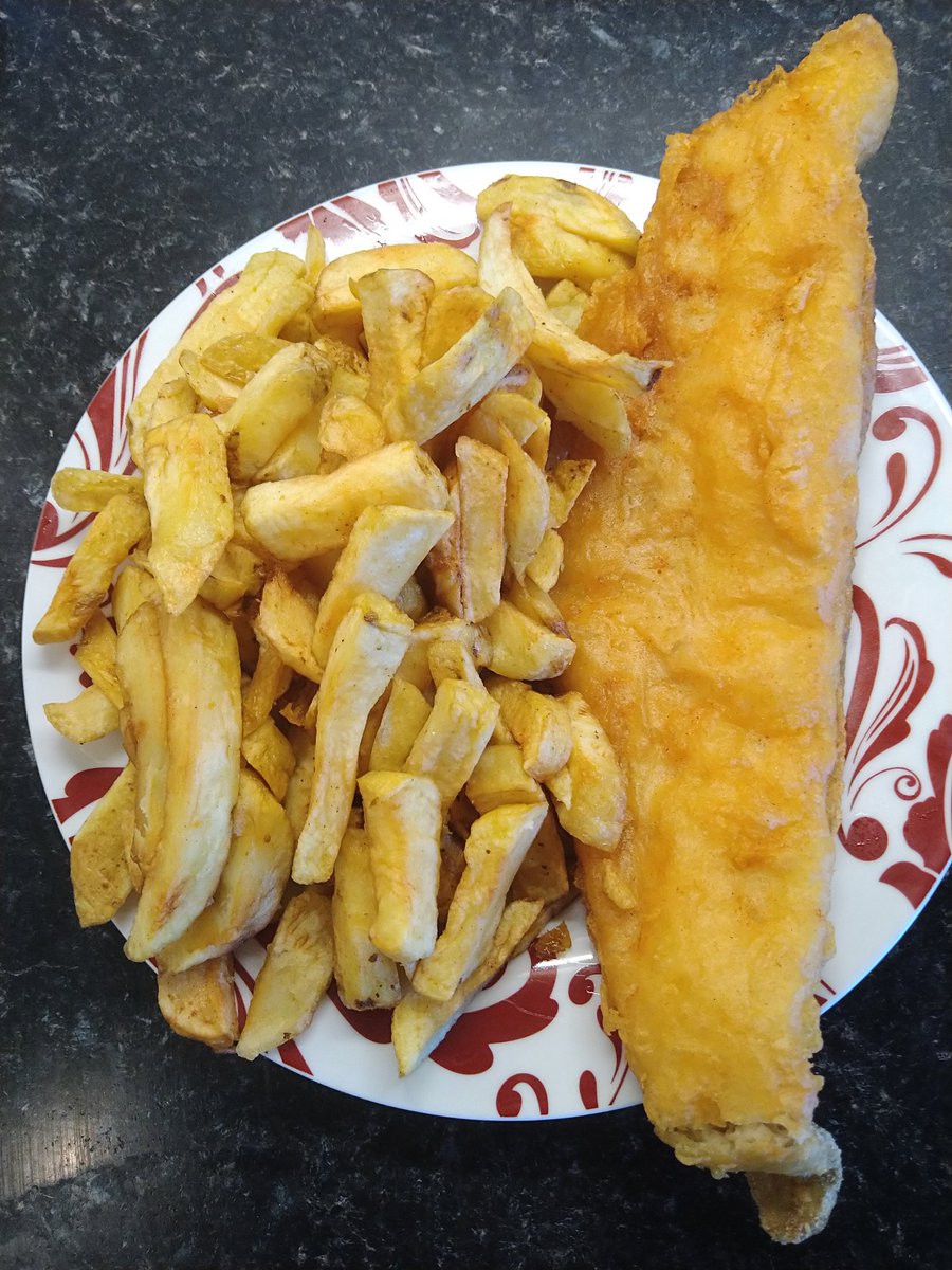 It would be rude not to....
And the fish was delicious 😋

#Friday
#fishandchips
#nationalfishandchipday