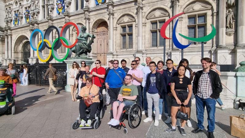 100Handinamique's tweet photo. Riche échange avec @JBoroy ce jour autour des enjeux de la #jeunesse et du #Handicap.
Nos délégués internationaux ont présenté les situations de leurs pays  : les questions d'autoreprésentation, de désinstitutionalisation et d'application de la #CIDPH...
#international #RNAT2023 https://t.co/im2lN9ltWe