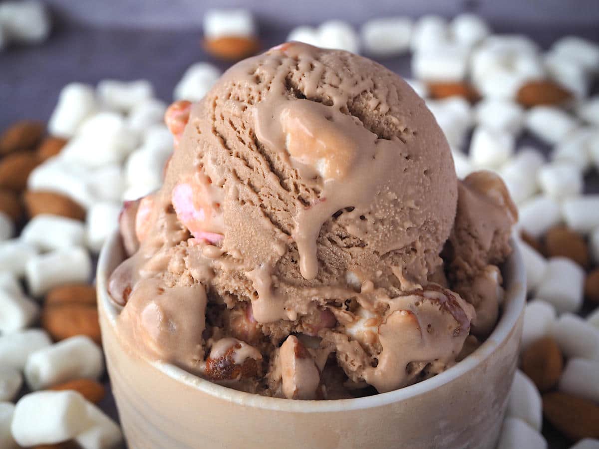 Awurama_Ruby's tweet image. National Rocky Road Day: The holiday is about celebrating rocky road in all its flavor forms. But the most popular one is the rocky road flavored ice cream which is perhaps the most popular food that has rocky road as its flavor- composed of milk chocolate, nut.
#RockyRoadDay.