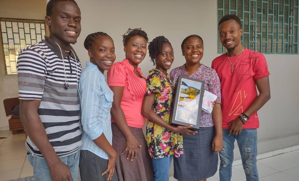 assurdent's tweet photo. Nous tenons à présenter nos plus sincères félicitations à notre collaboratrice Dr. Mélissa Laramé pour l'obtention de son Diplôme. Nous sommes fiers du chemin que tu as parcouru et nous te souhaitons du succès dans cette nouvelle étape de ta vie notre Chirurgienne-dentiste. https://t.co/8NGTDtBe9e