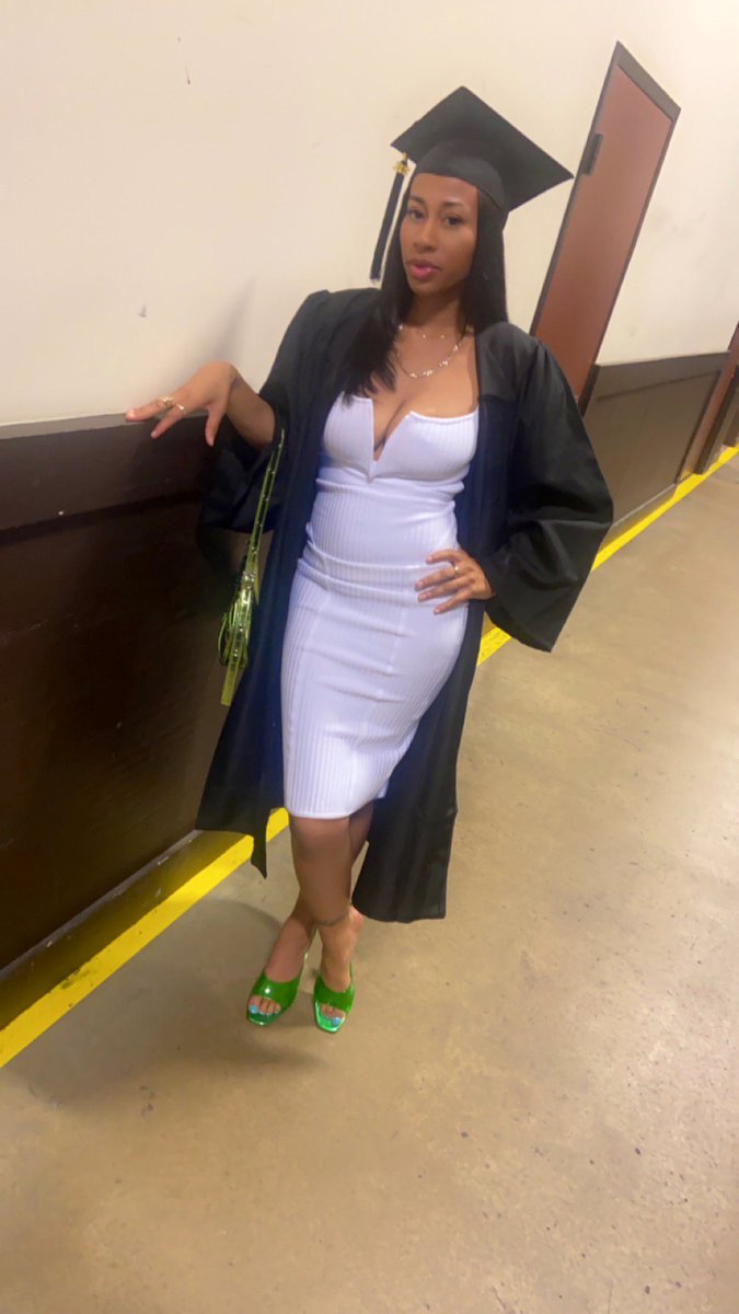 Its_AWit's tweet photo. The Graduate 🎓 https://t.co/83kONWBvsi