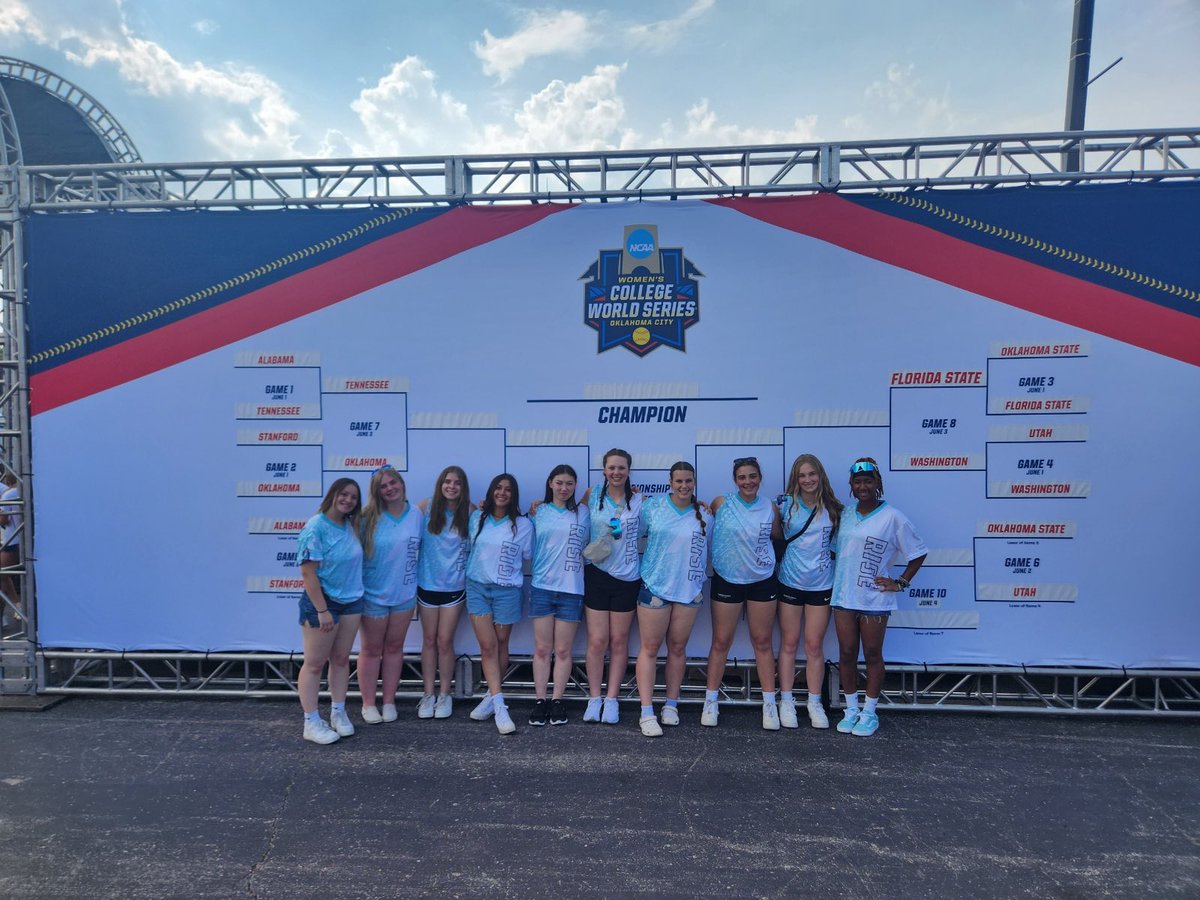 MoffittTonya's tweet photo. @SoftballRise is at the College World Series watching Alabama Vs Stanford.  #WCWS #risesoftballclub #risesoftball https://t.co/cxR4hm76Kw
