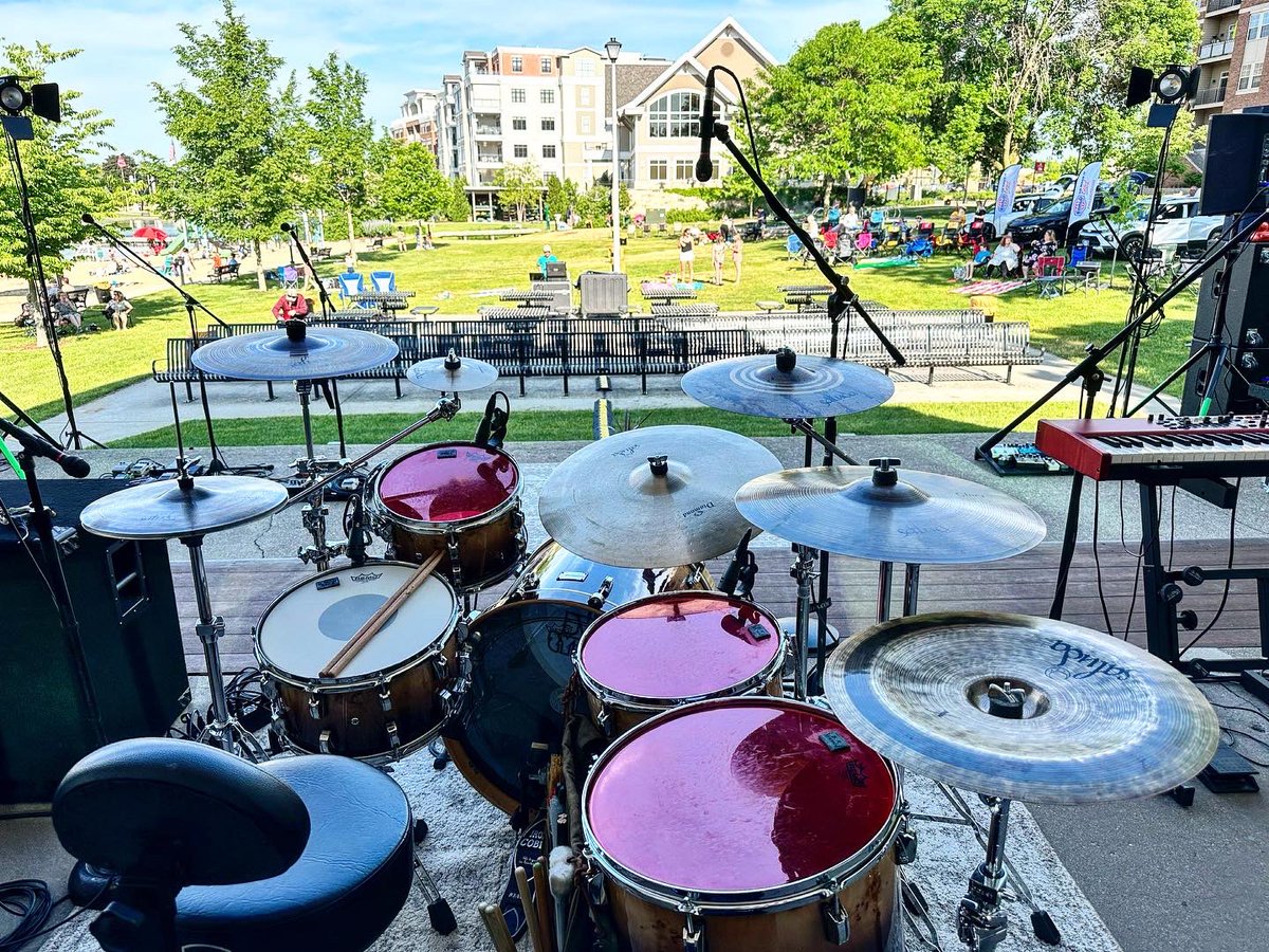 cadamesofficial's tweet image. We are looking forward to a beautiful night! @LoveMonkeysMKE 
#thelovemonkeys #bandshell #tocapercussion #remopercussion #saludacymbals #regaltip #oderydrumsbrazil