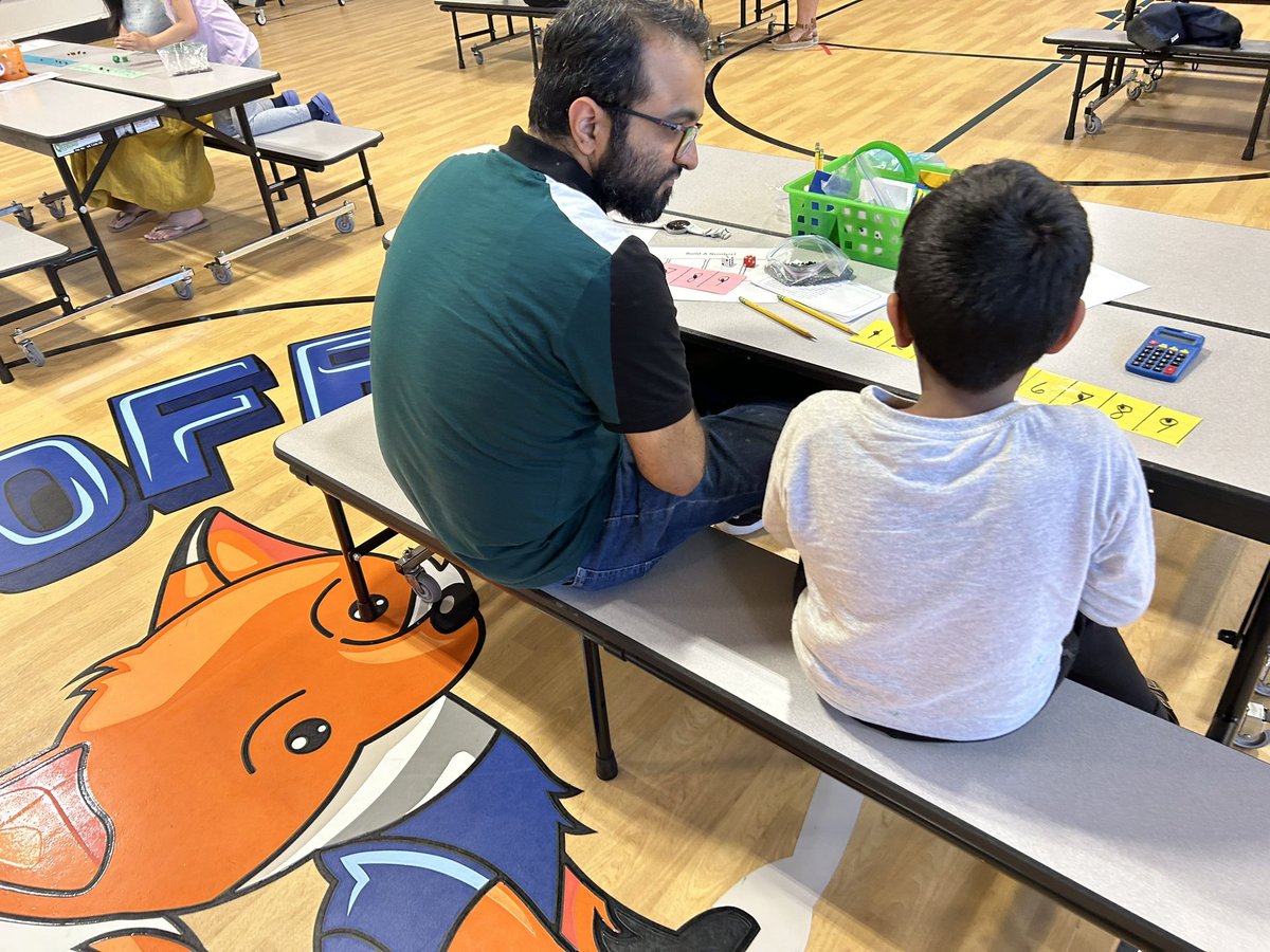 MrsCookWI's tweet photo. Wicoff’s First Grade Math Night was a total success! @WicoffjF @mwelborn12 https://t.co/rJPlkx5tcL