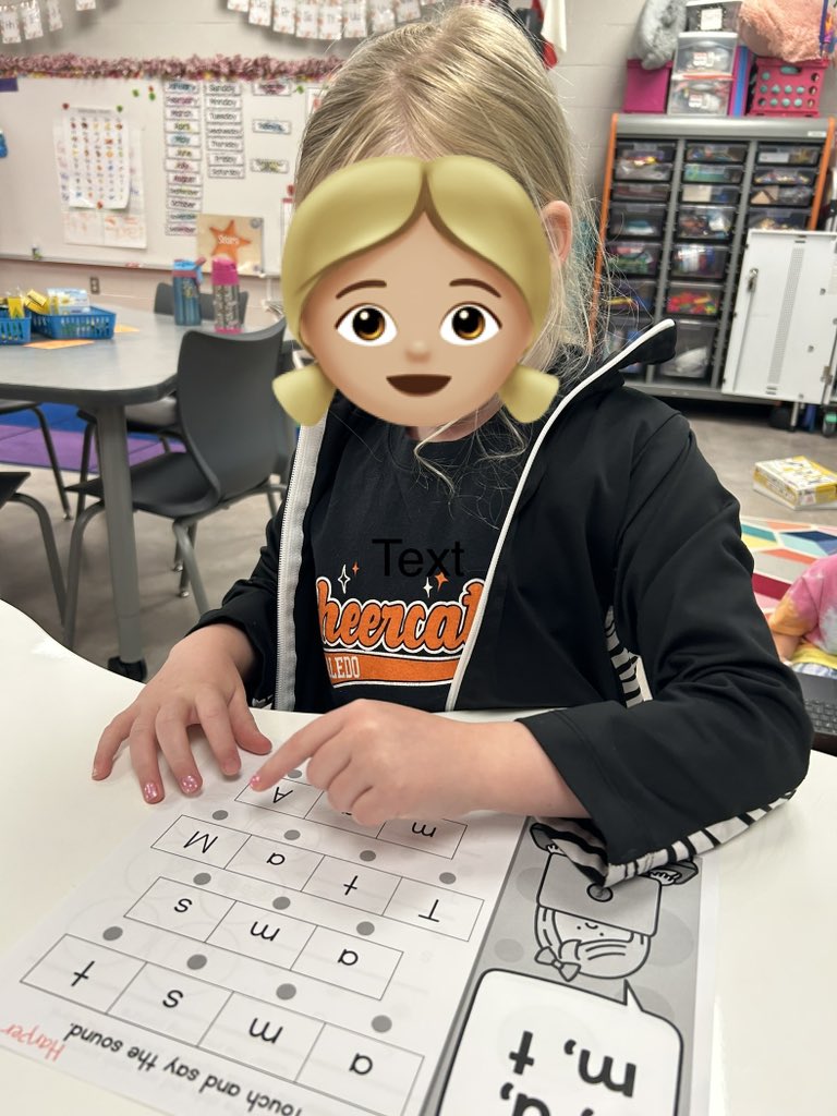 These kindergarten kiddos are working hard to strengthen their alphabetic principle knowledge. #GrowingGreatness #summerschool <a href="/AledoISD/">Aledo ISD</a>