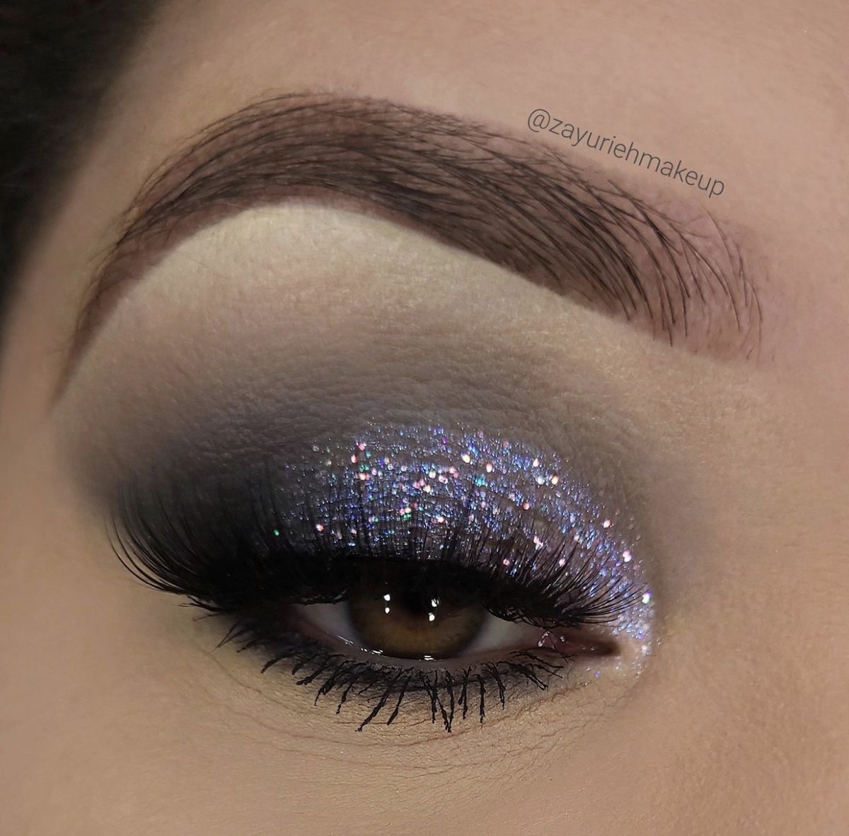 ProfusionCo's tweet image. Blink in mink✨ @zayuriehmakeup completes her look with our Iconic 3D Faux Mink Lashes in the style Blow Them Away! 

_____________________
#profusioncosmetics #springlook #springmakeup #eyelashes #naturallookinglashes #falsies #falselashes #fauxminklashes