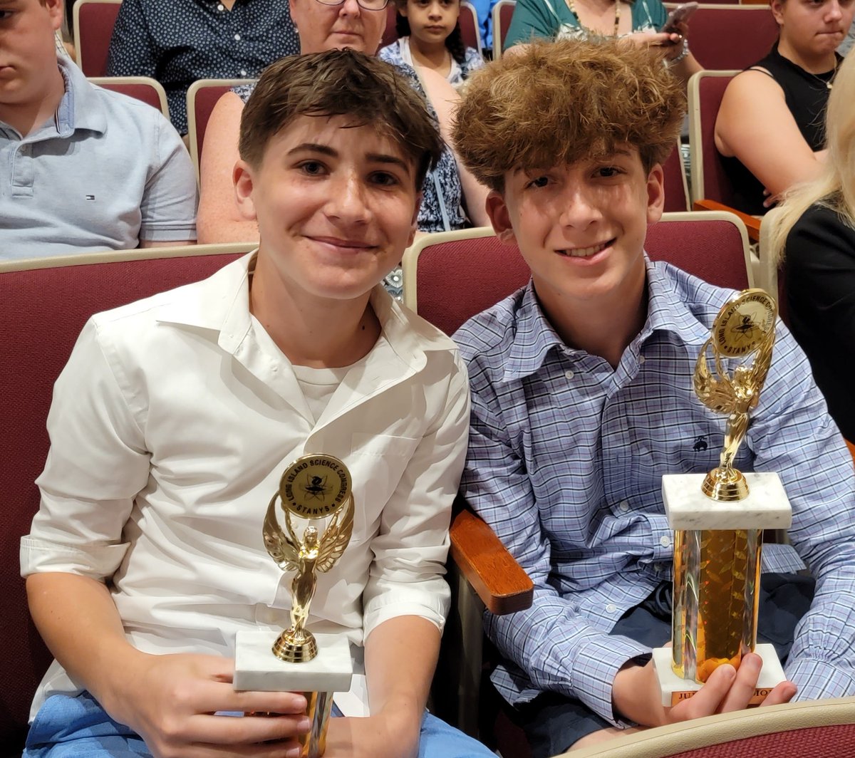 JeanetteCollet1's tweet photo. LISC Jr. Awards @WheatleySchool Congrats Team Commack! 
#CommackScienceResearch @CommackSchools https://t.co/GxngP0qK8y
