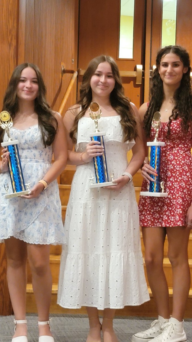 JeanetteCollet1's tweet photo. LISC Jr. Awards @WheatleySchool Congrats Team Commack! 
#CommackScienceResearch @CommackSchools https://t.co/GxngP0qK8y