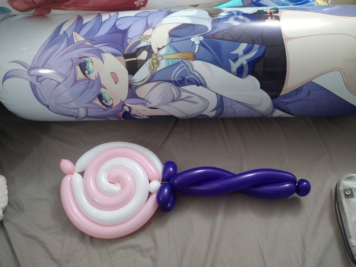 Cheeeeeeen3's tweet photo. 请白露吃棒棒糖🍭 https://t.co/YS10aN6fFN