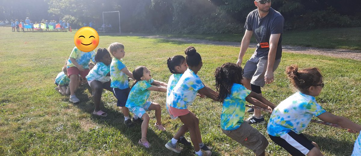 MrKoogle's tweet photo. Not only was #TheLinc’s field day a favorite for the students, families, and staff that created shared experiences, but it allowed for students to practice the physical education skills they worked on this school year. #WCPSProud https://t.co/N8bgqyx7u2