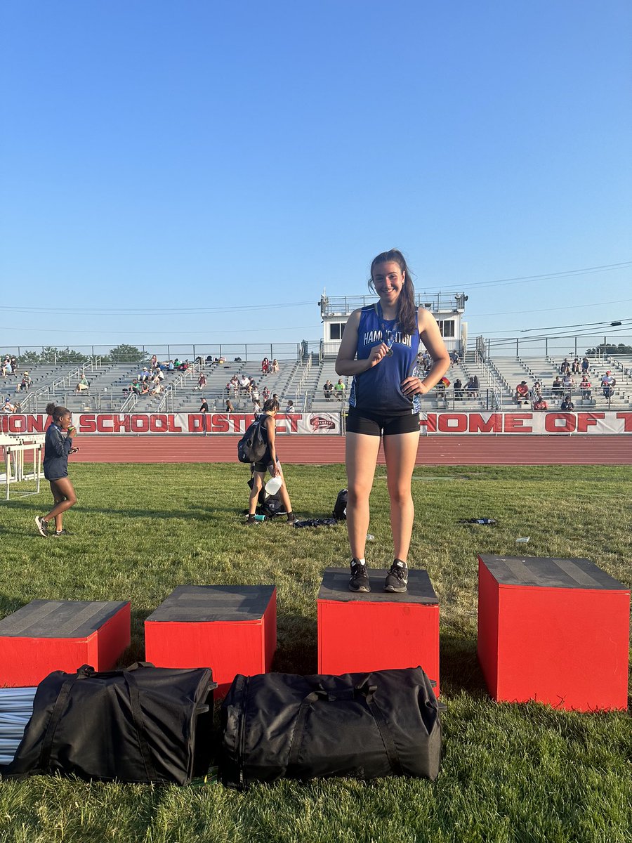 Emma Peretti is going to STATES! She placed 2nd in the Discus at the SJ Group 3 Sectional Championship today, throwing 119’2”! 🥈<a href="/HHSdevilsports/">Hammonton Blue Devils Athletics</a>