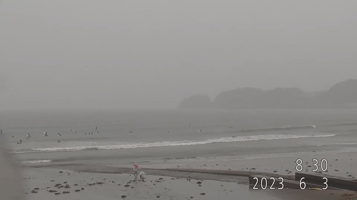 サーファーの方が増えてきました。
湘南鎌倉ライブカメラ(神奈川県鎌倉市由比ガ浜)　
livecam.asia/kanagawa/kamak…

#サーフィン #湘南 #鎌倉 #ライブカメラ