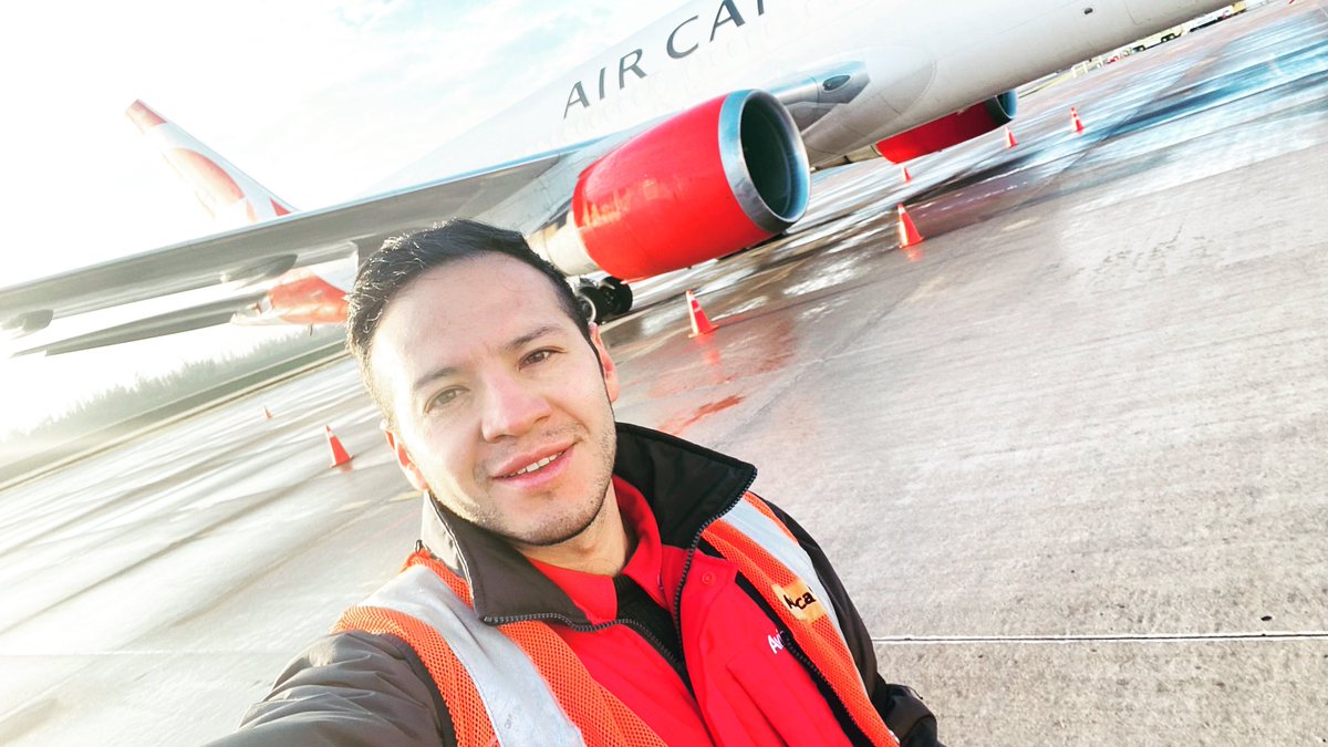 Spread your Wings 
@aviacion_al_dia 
@AvEcuadorRT 
#aviationdaily 
#AvGeek 
#aircraftmaintenance ✈️
#quito