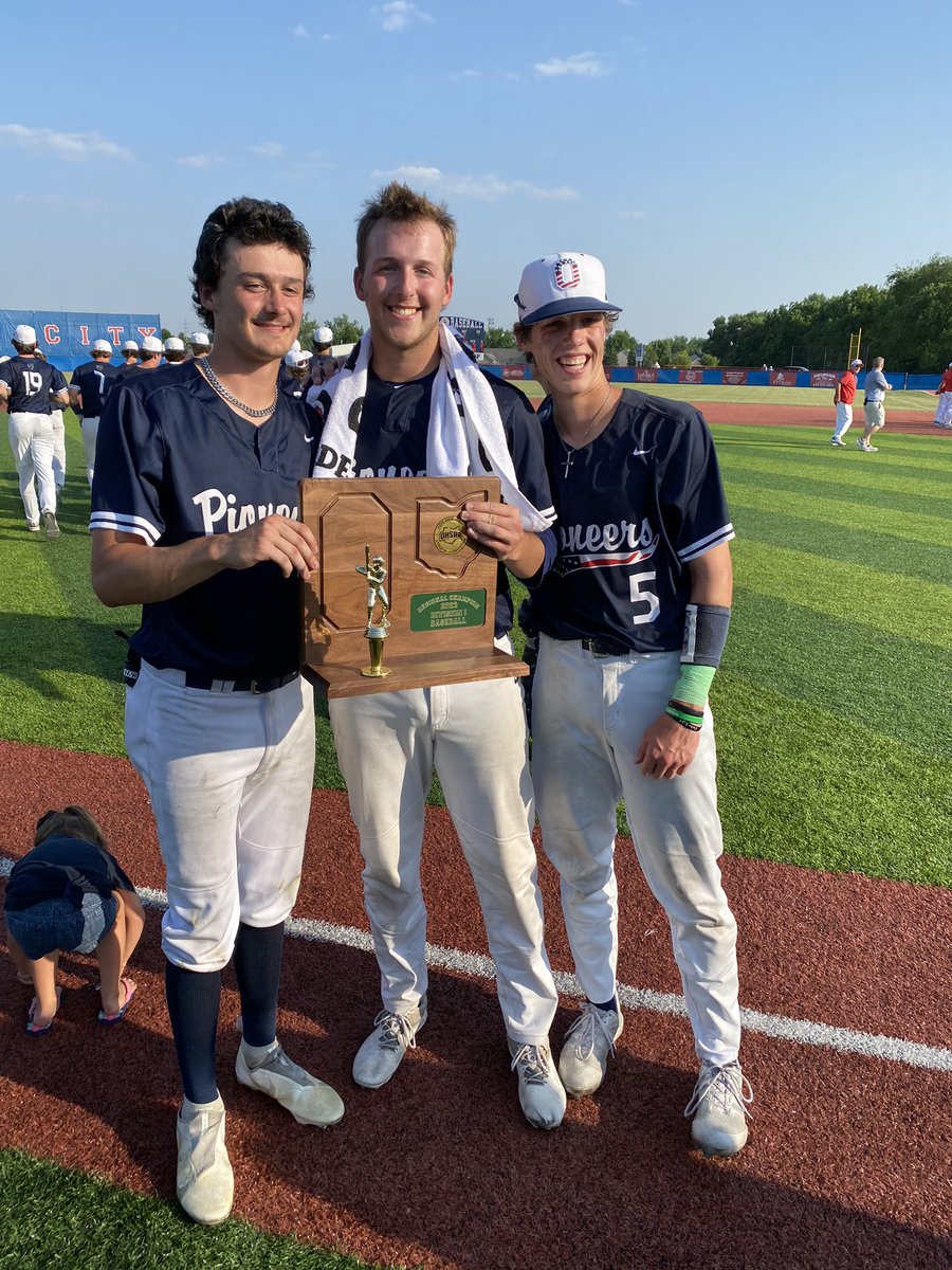SR_Photog_Guy's tweet photo. 6/2/2023 FINAL

Just like that @oobaseball punches ticket #Ship #Final4 @ColeCahill11 @CharlieScholvin @JacobTabor12 @GCBaseball2022 such a classy program &amp; class act leading squad #Family 

#Pioneers - 6
#Greyhounds - 1

#MovingDay #SchoolsOut #StillPracticing @coachmarker https://t.co/XZm1CcFeFs