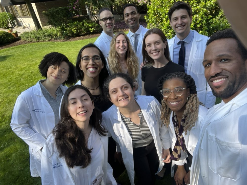 Evan Mitchell, MD (@e_c_mitch) on Twitter photo Can’t express how much I enjoy working with my amazing co-interns <a href="/Browngensurg/">Brown Gen Surg Residency</a> ! Can’t express how much I enjoy working with my amazing co-interns <a href="/Browngensurg/">Brown Gen Surg Residency</a> !