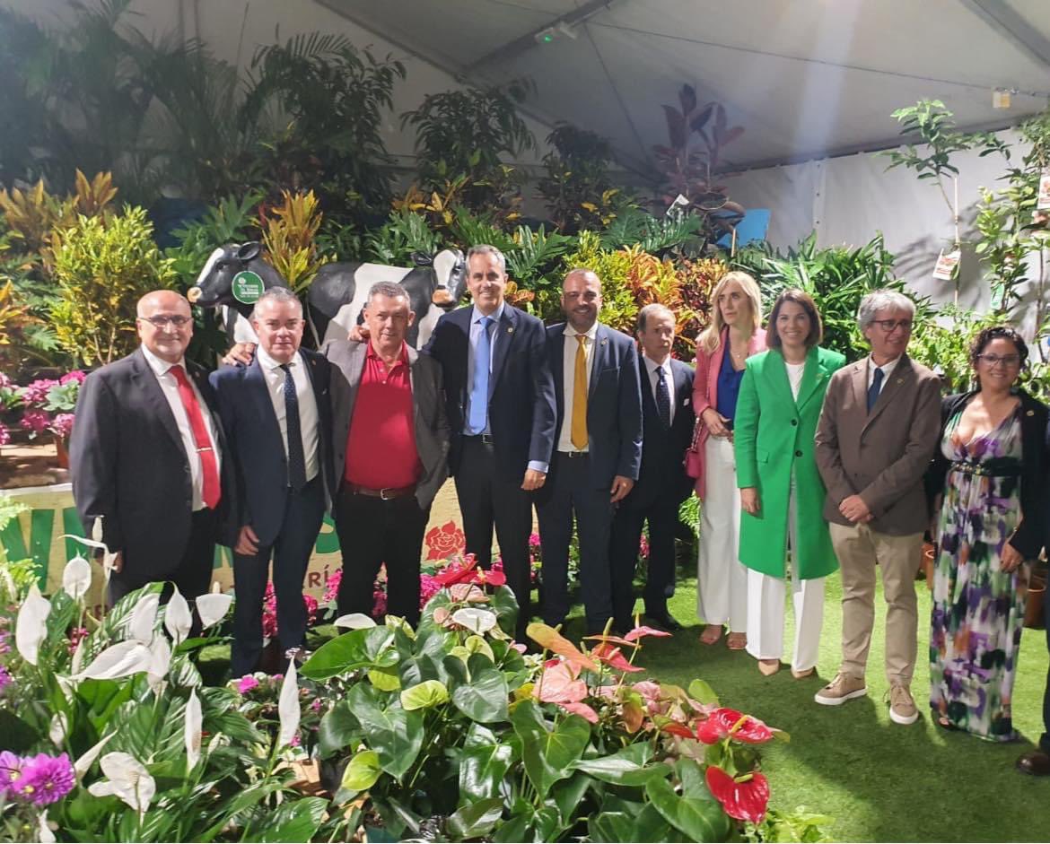 Comienzan las Fiestas Institucionales de San Antonio de Padua 2023 en nuestra villa. 
Enhorabuena al pregonero Ramón Rodríguez y a todos los colectivos que han participado en esta nueva edición de Florabrígida. 
¡Felices fiestas todos los satauteños y satauteñas!
