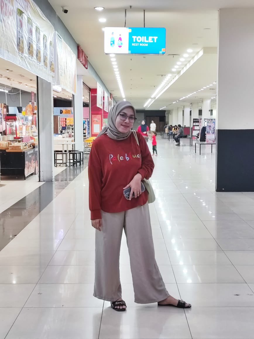 12Faradyba's tweet photo. Capek cari uang jangan lupa jajan https://t.co/vX1NjOVF1Q