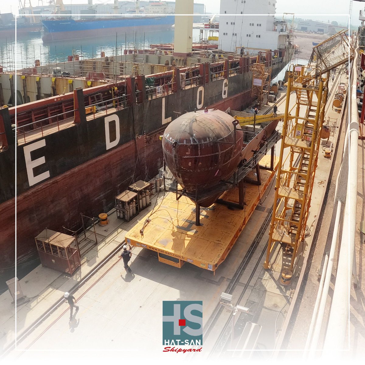 hatsanshipyard's tweet photo. Afloat installation of new bulbous bow for MED CERKEZKOY is completed successfully.Thanks to our great team and unique lifting capabilities.

#shipyard #shipbuilding #maritime #hatsanshipyard #hatsan #shipyards #shipyardlife #shipyardviews  #maintenance #medcerkezkoy #afloat https://t.co/3i62oIUuaO