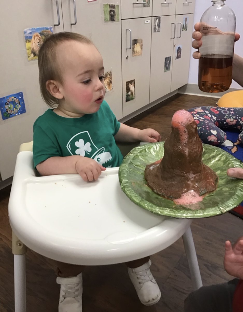 🌋 😊 💜 ☀️ What a fun Friday the kids had! Watching a volcano erupt, special popsicles, fun outside in the sunshine, playing the maracas they made and creating colorful artwork! 💜💚🩷