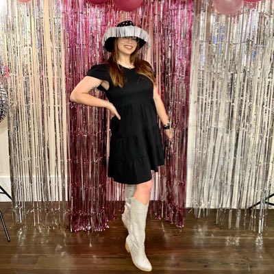 Gretchen_F7's tweet photo. #NewProfilePic https://t.co/2Ne6KQ10ja