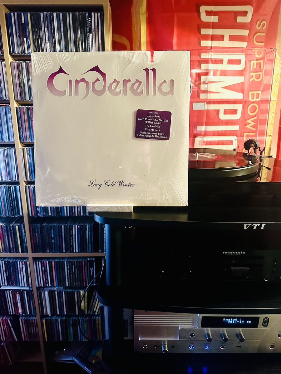chiefsstl's tweet photo. Now playing: Cinderella - Long Cold Winter (1988) #vinyl original US pressing #hypesticker https://t.co/mZijANtxYQ