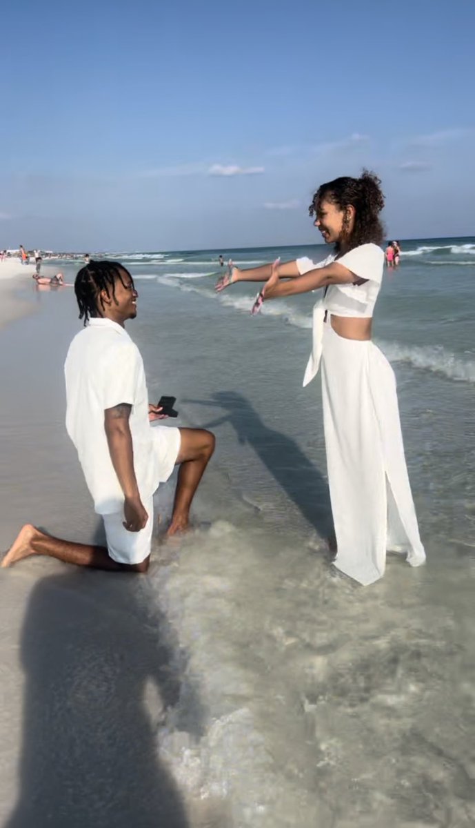 went to Florida a girlfriend and I’m leaving a Fiancé  🥹💘💍