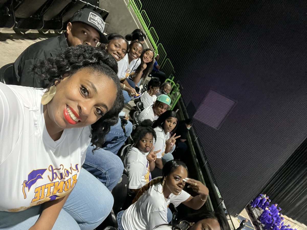 MrsFallonH's tweet photo. Listen, my heart is so full! My niece was with me this time last year and enrolled at DHS! She returned to CCISD and never missed a beat #AllAs! Her village supported; 👀 at her Superintendent’s face when they all spotted us. Yes, we showed up and let it be known! #TSUbound https://t.co/JTs5PBKjsx
