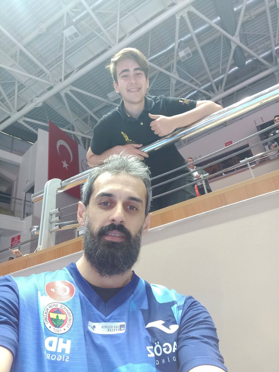 tiyansan's tweet photo. @FBvoleybol Keşke gitmeseydin Marouf'um 🥹 https://t.co/ViN07pWry3