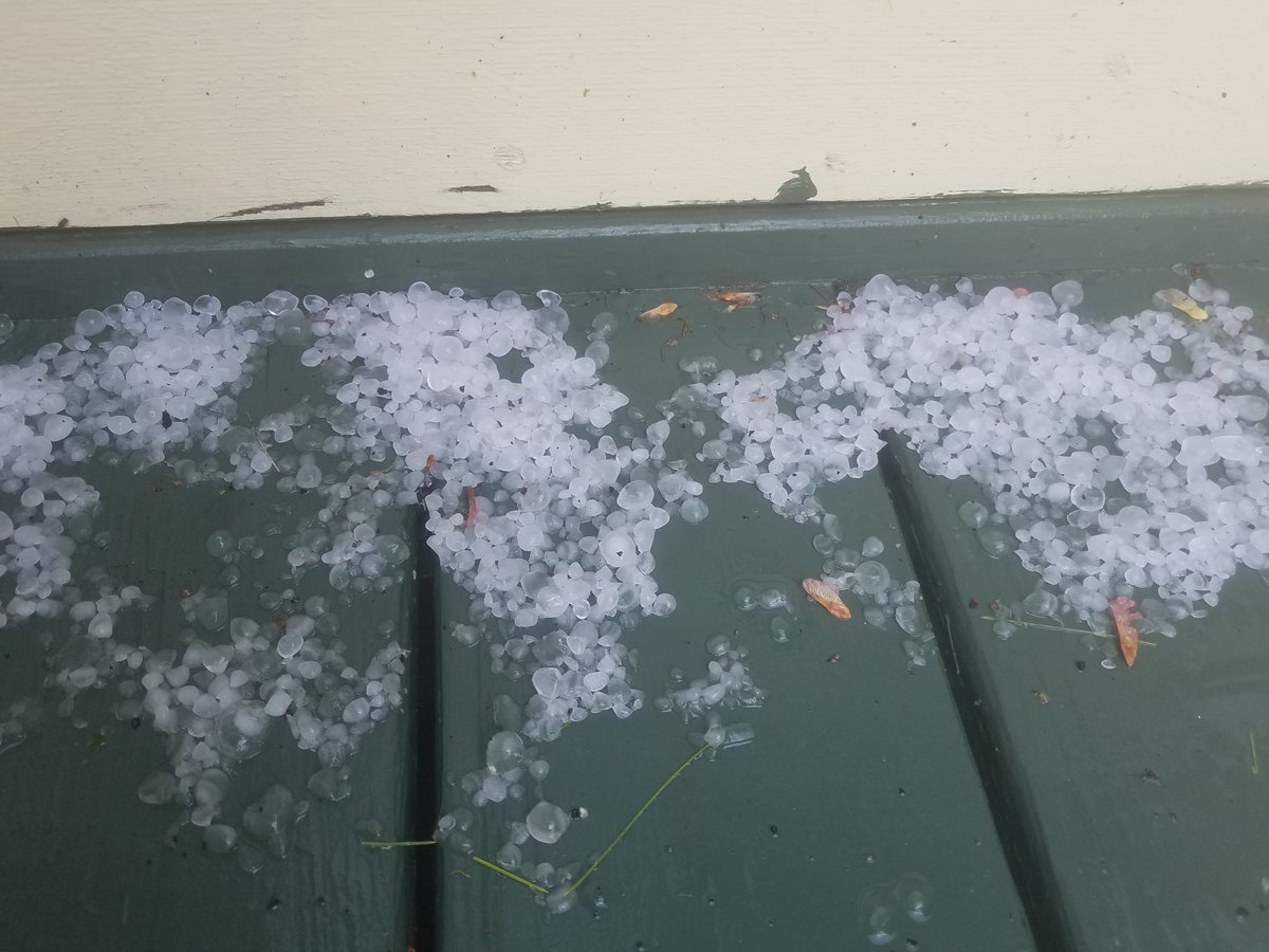 Up to dime size hail in Holderness. @NWSGYX