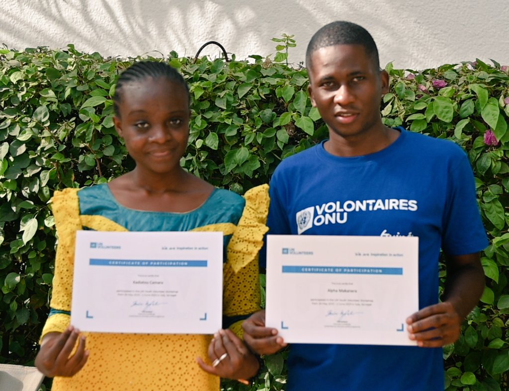 makaneraalpha1's tweet photo. Le pouvoir de la jeunesse est indomptable à Saly, nous nous sommes réunis en tant que @UNV_ROWCA pour apprendre, grandir et nous inspirer mutuellement. Ensemble, nous créons une synergie de leadership et de communication qui illuminera notre avenir. @pvnuguinee @UNVolunteers https://t.co/h2kke83kkV