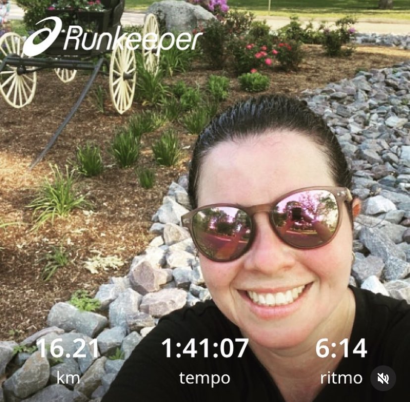 🙌🏼
😉
#16kmrun 
Deus no controle!
Thank ES ( Holy Spirit ) 😍
.
.
.
god in control
@coquinhosfamily 
@box15.6jacaraipe
@kesiapf 
@coachclaudinojr 
@runkeeper #running #run #corrida