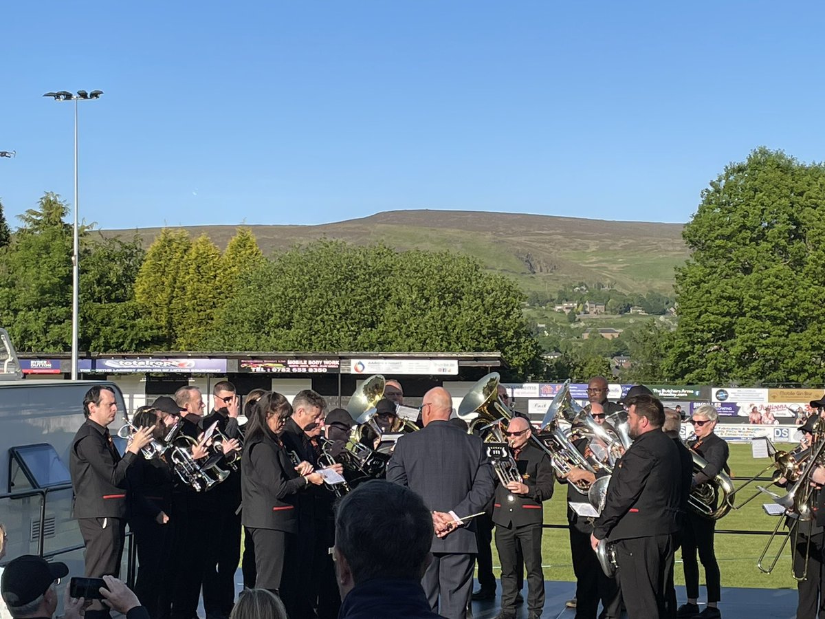 Excellent weather for the #WhitFriday band contests. Good crowd at Mossley. The greatest free show on earth 😊
