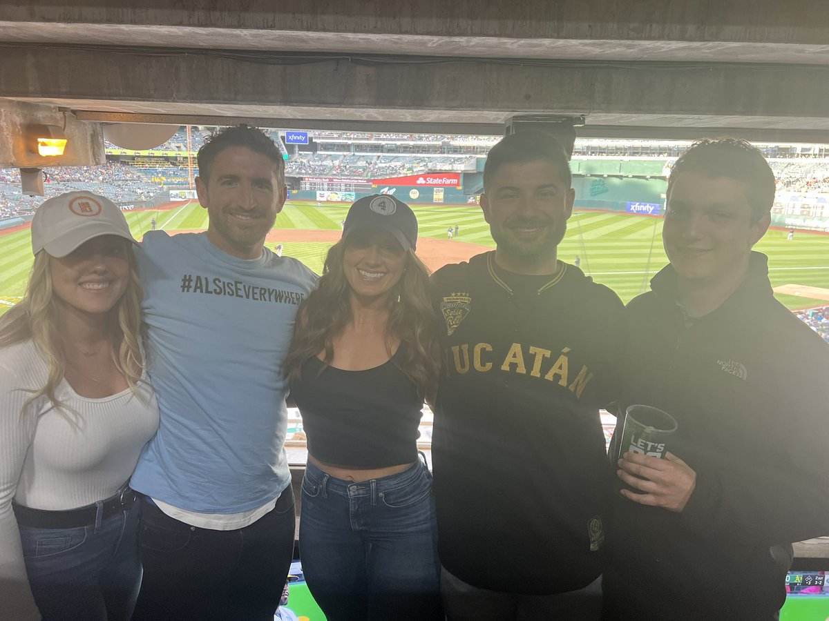 KylanMorris1's tweet photo. The last 2 yrs of #LouGehrigDay has been a celebratory marker for my family & friends. Regardless of the ALS rollercoaster we were on- it was always a happy day at the ball game⚾️ Today is different, but I know my best gal will meet me at the stadium💫#4Sandy #4Bryan #4Lou #4ALS https://t.co/t573CJ7cOC