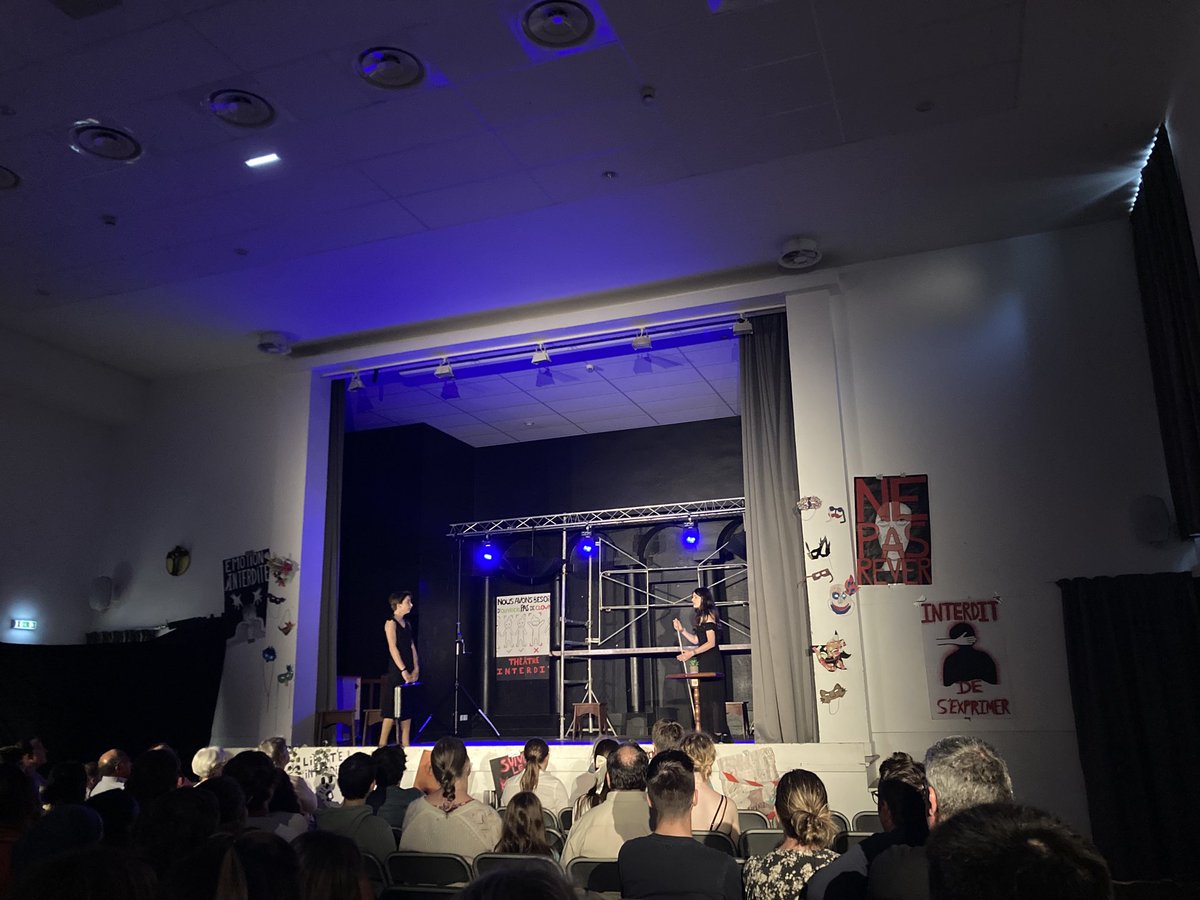 NDKerbertrand's tweet photo. Après une première pièce de grande qualité, place à la 2e représentation de la soirée ! #optionARTS https://t.co/S2H1NIxG9c