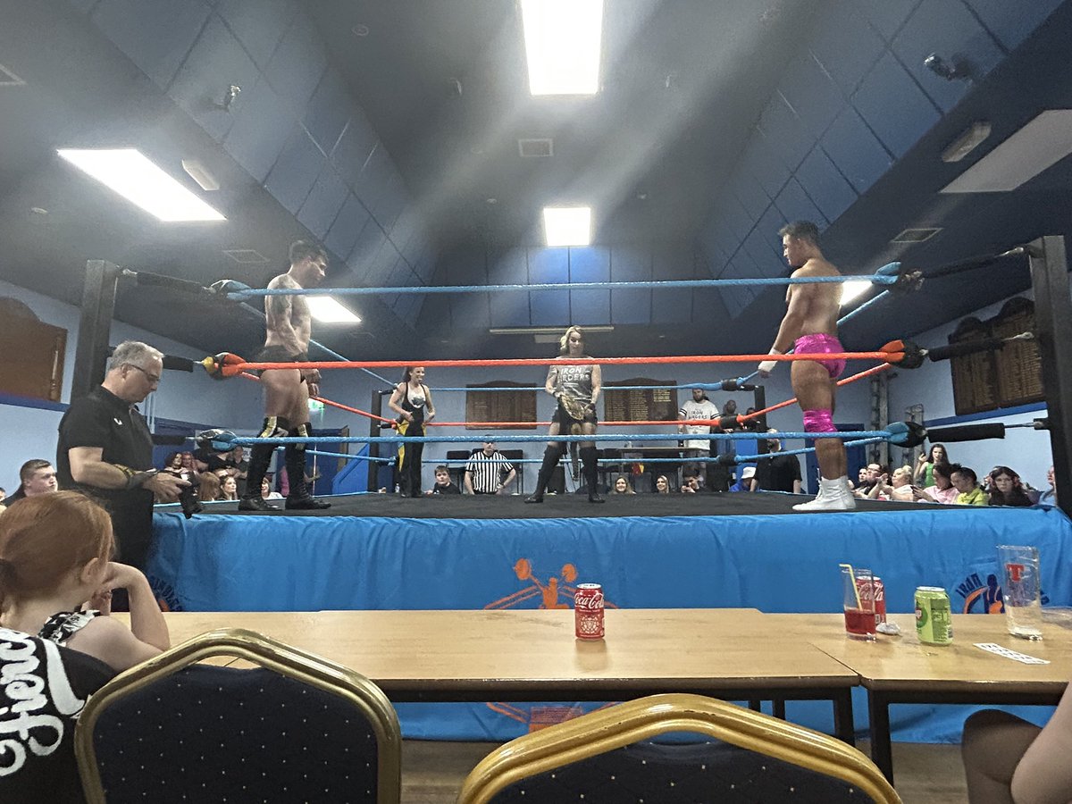Wee_Westie29's tweet photo. Match 5 - KING of the FLING @MoxieMalone91 VS @DaisyJenkinspw & @ZachSwiftPW ... and a mystery entrant from @IronGirdersGym ???
. @FPWAsylum VS @IronGirdersGym π
#TeamFPWAVSTeamIronGirders #TeamFPWA #TeamIronGirders #IronGirders #FPWA #GirdersBuilt #FifeFierce https://t.co/GQfNRkCo8H