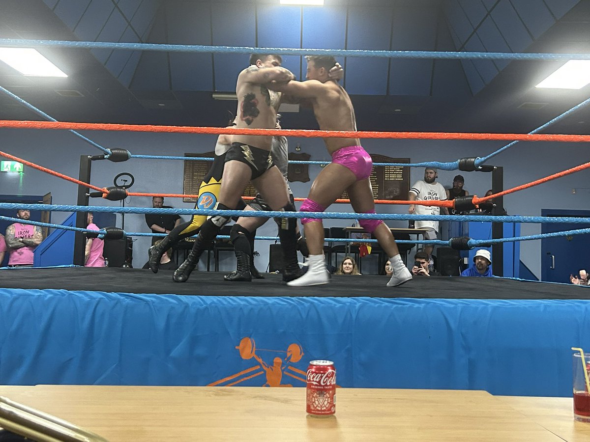 Wee_Westie29's tweet photo. Match 5 - KING of the FLING @MoxieMalone91 VS @DaisyJenkinspw & @ZachSwiftPW ... and a mystery entrant from @IronGirdersGym ???
. @FPWAsylum VS @IronGirdersGym π
#TeamFPWAVSTeamIronGirders #TeamFPWA #TeamIronGirders #IronGirders #FPWA #GirdersBuilt #FifeFierce https://t.co/GQfNRkCo8H