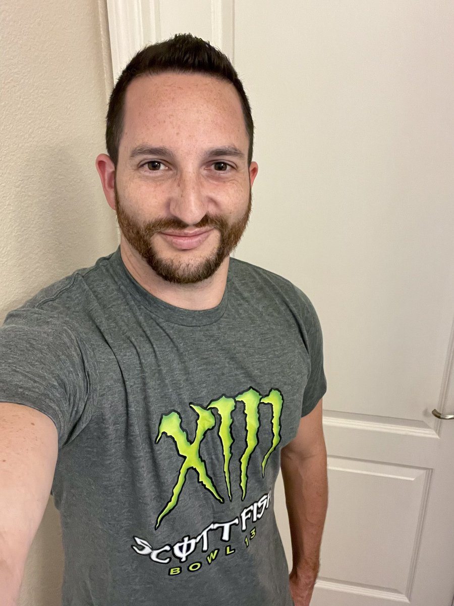 FFChalupaBatman's tweet photo. My #SFB13 shirt is here! Iβm not in the Monster division but I couldnβt resist this design! Thank you @ScottFish24 @BobGilchristFF @JohnBoschFF @DynastyOuthouse @FantasyCaresOrg @FishBowlMerch #OrlandoLiveDraft https://t.co/SVZZZIhpAe