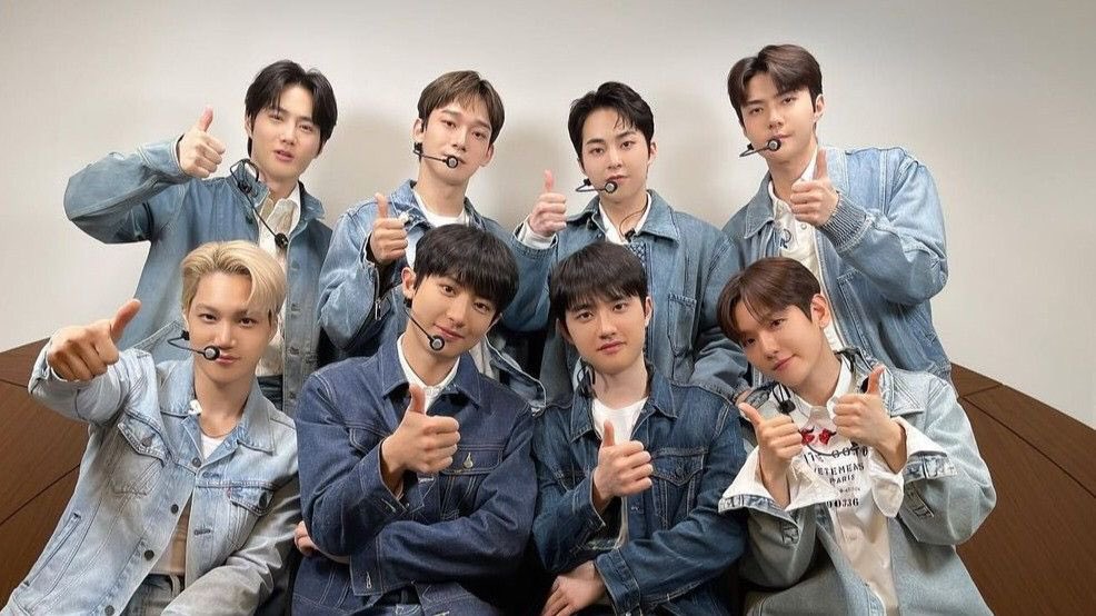 KSAEXOLS's tweet photo. مهما كان المستقبل، سنستمر بدعم فتياننا بكل حب.

نحن واحد
حتى اليوم الذي نلتقي به، وللابد🤍

WE SUPPORT EXO COMEBACK
#WeStandWithCBX
#난_엑소말만_믿어 
#위아원_엑소_사랑하자
#우린_계속_이자리에 
#내청춘_내가지킨다
#엑소뒤에_항상에리있다 https://t.co/R9TPpc6lvz