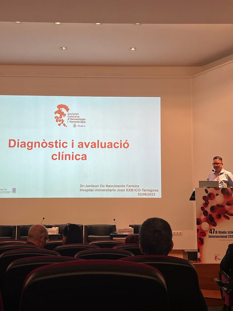 Hj23Ico's tweet photo. Diada sobre LLC a l'Acadèmia de Ciències Mèdiques de Catalunya i Balears. El dr Janilson do Nascimento d'ICO Tarragona ha presentat una ponència sobre el diagnòstic i avaluació clínica. Felicitats, Janilson!!! Felicitats a tots els ponents. Una vegada més, un èxit de diada! https://t.co/XZAUDTsmOs