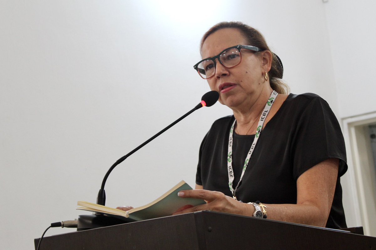 MarthaTopi's tweet photo. 🟢 Asistimos a sesión en el Concejo de #Bucaramanga sobre gestión de la Secretaría de Educación. Reiteramos la articulación en la atención en casos de convivencia escolar, e hicimos un llamado para proteger los derechos de la niñez evitando revictimizar. https://t.co/jjNhSFhqvq