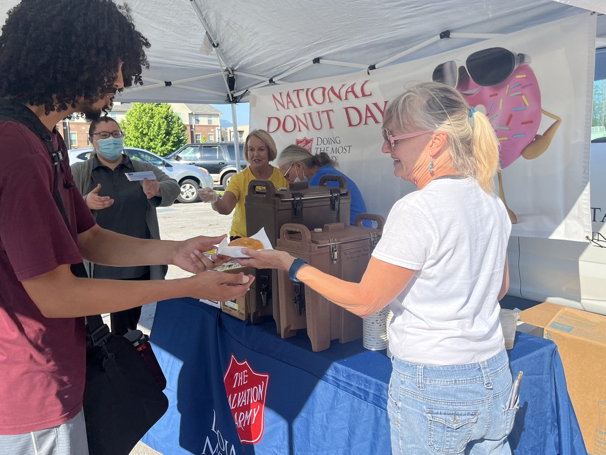 ChattanoogaSA's tweet photo. Thank you to everyone with participated in National Donut Day with us! Thank you to all of our volunteers! Thank you to active military and veterans for your service! Thank you to all first responders and emergency services workers for all that you do in the community! #DonutDay https://t.co/kGVcsttPbC