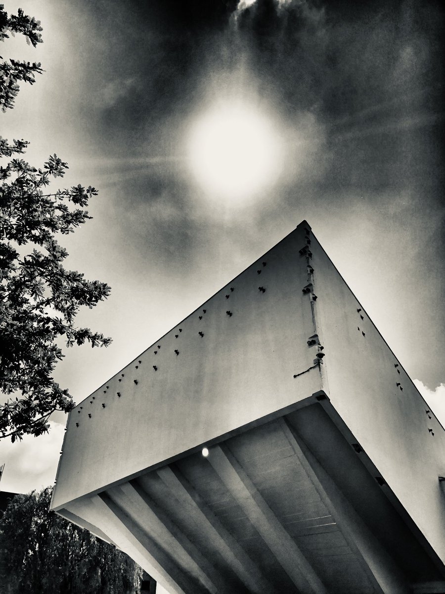 matt_cork's tweet photo. A few more from this mornings Hull amble…
#architecture #modernism #university #humber #friday #alanboyson #threeships #mosaic #listed #brutalism #kingstonuponhull #hull https://t.co/eiQAZFro5t