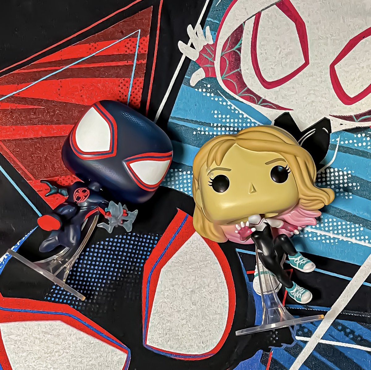 Traveling in style across the spider verse for this #funkofashionfriday can’t wait to see the movie!! This one’s going to be amazing I just know it! 

#FOTW | #funaticoftheweek 

👑 @OriginalFunko
🕸️ #MyFunkoStory 
📸 #FunkoPhotoADayChallenge