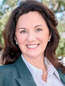 FloridaTrend's tweet photo. Ninth-generation Floridian Michelle Maikisch, the Executive Director of @CFXway, is leading a slew of transportation projects. Read more of @JournoKeller's interview on future road projects and key challenges ahead. https://t.co/vBxIVaKEPt https://t.co/pEfJ4nbSrg