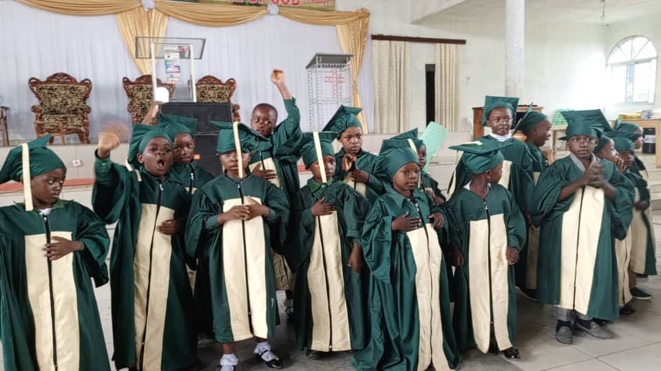 Ntangjulius's tweet photo. Thank you, @NancyBongkiynuy for representing @comvisiongroup at the graduation ceremony of MBA #Buea, one of our #HGSFP beneficiary schools. We are equally committed to supporting efforts of our #HGSFP beneficiary schools in accessing clean and portable water. @WFP_Cameroon https://t.co/JUNImb2kmE