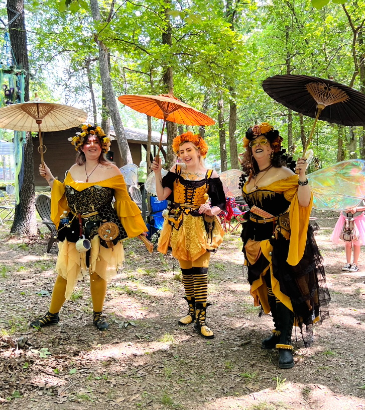 ArtsAndRec_OP's tweet photo. The Enchanted Faire is buzzing with colorful magic this weekend at the Overland Park Arboretum &amp; Botanical Gardens! 🐝

Join us Friday, June 2 and Saturday, June 3 for a day of merriment for the whole family. 

Get tickets now → https://t.co/FyoXsG4Sow https://t.co/WEOMkDY0Kt
