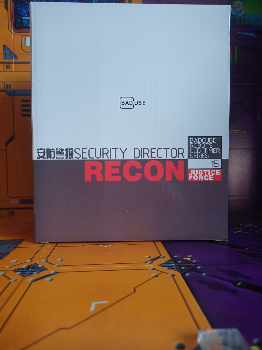 Kureigu8's tweet photo. Also in today from @ShowZStore . Badcube Recon aka G1 Redalert. Looks good out the box and feels nicer than Steamroll. #Transformers #Badcube #Recon #G1 #Redalert https://t.co/kteEg1JRoz